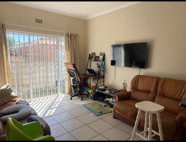 2 BEDROOM PROPERTY TO RENT IN LABIANCE